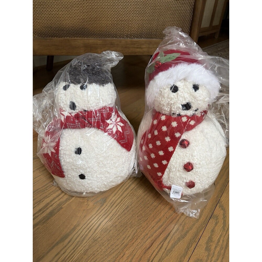 POTTERY BARN ARCHIE & ARLENE SNOWMAN Shaped Christmas Decor PILLOW SET OF 2 NWT
